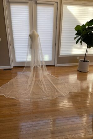 Exquisite Scallop Edge Beaded Wedding Veil A Symphony of Elegance for Your Special Day