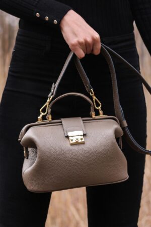 Timeless Elegance LEATHER DOCTOR BAG - The Modern Lady's Essential