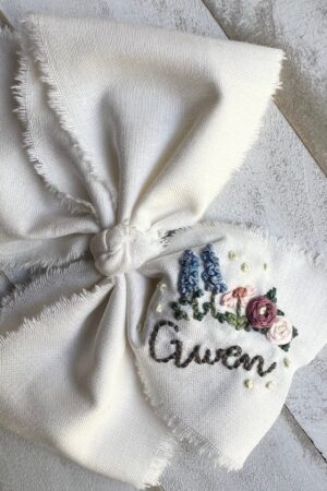 Hand Embroidered Name Bow A Personalized Touch for Special Occasions