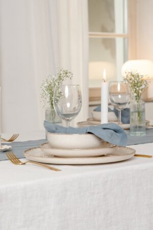 Elegant Linen Tableware Sustainable Napkins and Placemats for a Refined Dining Experience