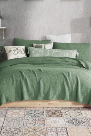 Luxurious Forest Green Pure Cotton Gauze Throw Comfort and Style for Every Home