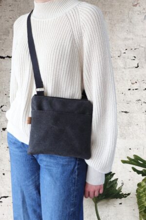 Compact Canvas Crossbody Your Essential Travel Companion for Adventure and Style