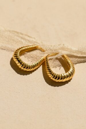 Ribbed Hoop Earrings Bold Geometric Statement Jewelry for a Chic Look