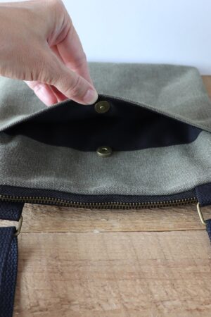 Compact Canvas Crossbody Your Essential Travel Companion for Adventure and Style