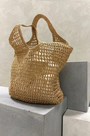 Captivating Raffia Beach Tote Your Summer Essential for Style and Functionality