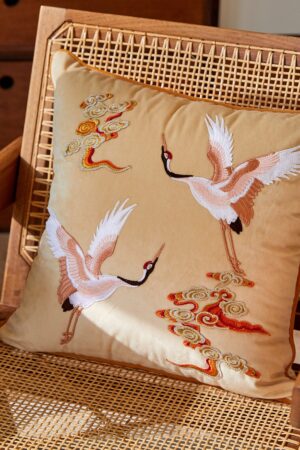 Luxurious Velvet Animal Appliqu? Throw Pillow Cover Embellish Your Abode with Retro Elegance