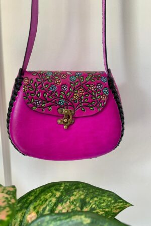 Exquisite Hand-Crafted Mexican Leather Floral Purse A Symphony of Art and Tradition