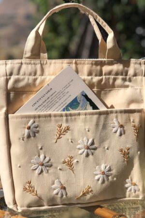 Embroidered Daisy Delight Handcrafted Canvas Tote for Summer Vibes