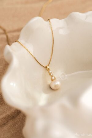 Exquisite 925 Sterling Silver Pearl Necklace with Diamond A Timeless Treasure for Bridesmaids and Weddings