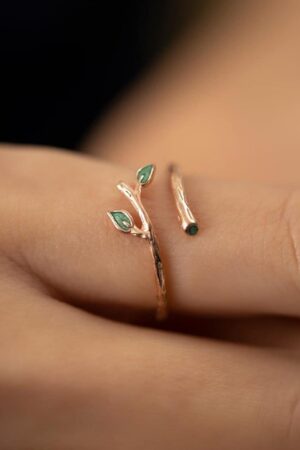 Exquisite Ivy Ring A Timeless Treasure for Her