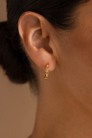 Caitlyn Minimalist Link Hoop Earrings Timeless Elegance for Everyday Glamour