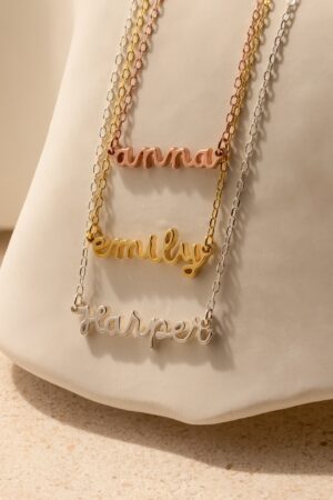 Caitlyn's Personalized Name Necklace A Delicate and Meaningful Keepsake