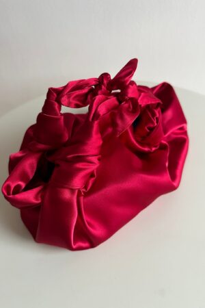 Knotted Satin Bag A Versatile Accessory for Every Occasion