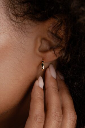 Black Diamond Threader Earrings Minimalist Elegance for the Modern Woman