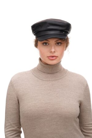 Stylish Faux Leather Baker Boy Cap Elevate Your Wardrobe with a Classic Touch