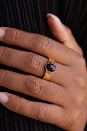 Vintage Black Signet Ring A Timeless Statement of Boldness