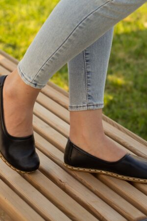 Grounding Shoes for Women Experience the Earth's Energy with Black Copper Barefoot Shoes