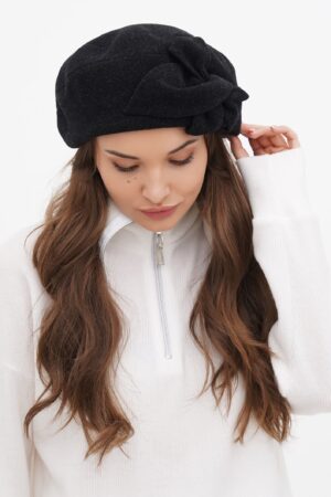 Chic Winter Wool Beret Elevate Your Style with French Elegance