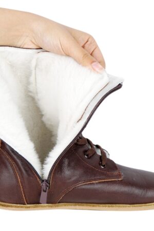 Handmade Shearling Boots Embrace Comfort and Style with Zero Drop and Natural Leather