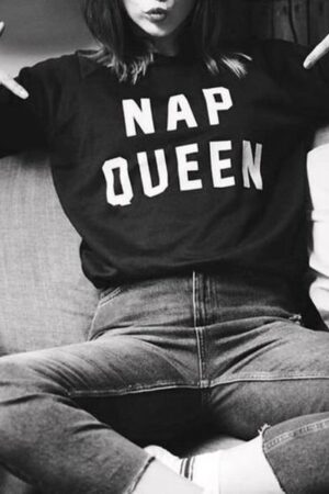 Cozy Up in Style Nap Queen Sweatshirt - The Perfect Fall Accessory for Friends