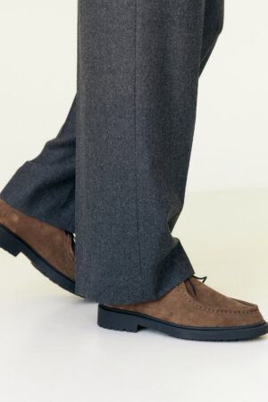 Genuine Suede Men's Shoes Durable and Stylish Footwear for the Modern Gentleman