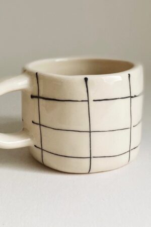 Exquisite Checkered Ceramic Mug A Timeless Treasure for Coffee, Tea, and Matcha Connoisseurs