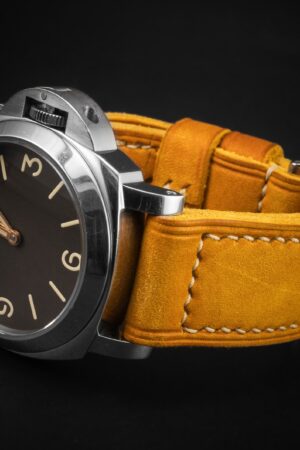 DH17 Vintage Saffron - Premium Handcrafted Leather Watch Strap for Timeless Elegance