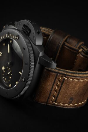 MH02 VIPER The Epitome of Comfort and Style - Handcrafted Triple-Fold Leather Watch Strap