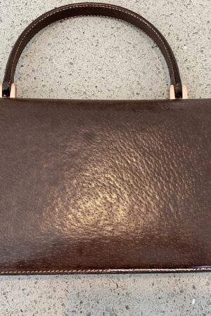 Timeless Elegance Vintage Gucci Leather Briefcase for the Discerning Professional