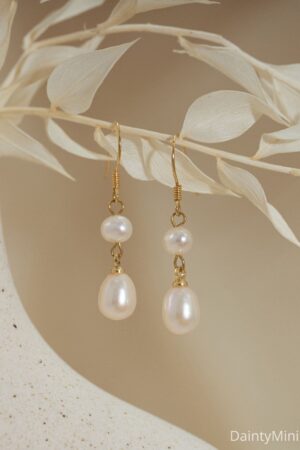 Exquisite Freshwater Pearl Drop Earrings A Timeless Treasure for Brides and Bridesmaids