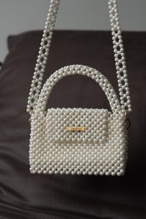 Exquisite Beaded Pearl Handbag A Timeless Classic for Brides and Special Occasions