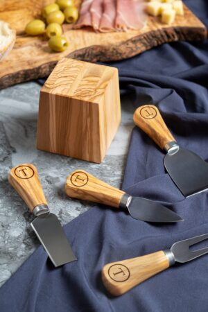 Personalized Cheese Knife Set Elevate Your Charcuterie Experience with Style