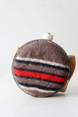 Vintage Saddle Blanket Canteen A Timeless Companion for Your Adventures