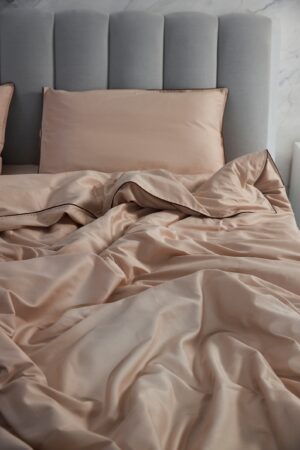 Indulge in Tranquil Slumber Beige Sateen Duvet Cover, 100% Cotton Luxury for a Restful Night