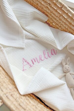 Personalized Muslin Waffle Blanket Embroidered Name for Baby Girl, Perfect for Baby Showers and Newborns