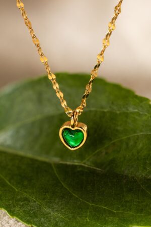 Petite Jade Heart Necklace A Timeless Treasure for Your Loved One