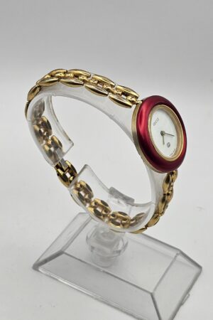 Vintage Gucci Interchangeable Bezel Watch with Rice Links Bracelet in Gold Tone A Timeless Treasure from the 90s