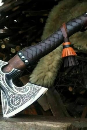 Unleash the Wild Damascus Steel Hunting Knife for Unforgettable Adventures