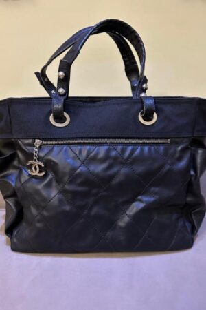 Timeless Elegance Vintage Chanel Bag, a Legacy of Style