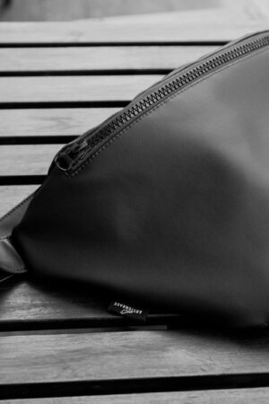 Versatile Vegan Leather Bum Bag Your Eco-Friendly Companion for Hands-Free Adventures