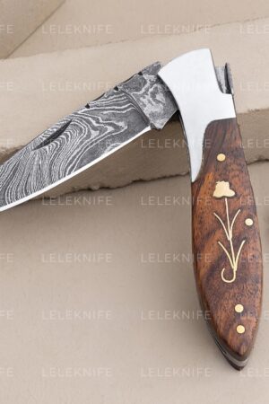 Personalized Damascus Steel Pocket Knife A Timeless Gift for Special Occasions