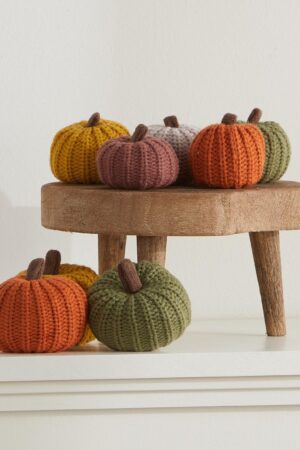 Cozy Autumn Vibes Set of 5 Knit Pumpkins for Hygge Decor and Fall Festivities