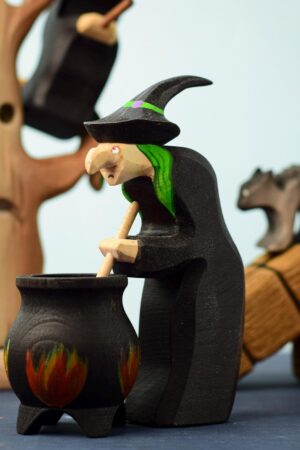 Enchanting Waldorf-Inspired Halloween Toy Handmade Witch and Cauldron Set with Organic Wood and Non-Toxic Paints