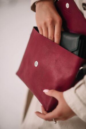 Chic and Versatile Bordo Leather Crossbody Bag with Hanging Toiletry Pouch