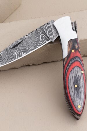 Personalized Damascus Steel Pocket Knife A Timeless Gift for Special Occasions