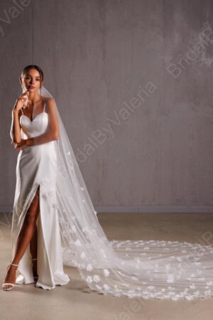 Enchanting 3D Floral Veil Adorn Your Bridal Vision with Ethereal Beauty