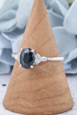 Vintage Oval Teal Sapphire Engagement Ring A Timeless Treasure for Your Special Day