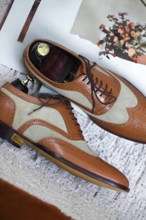 Handmade Two-Tone Wingtip Brogues  Men's Leather Dress Shoes